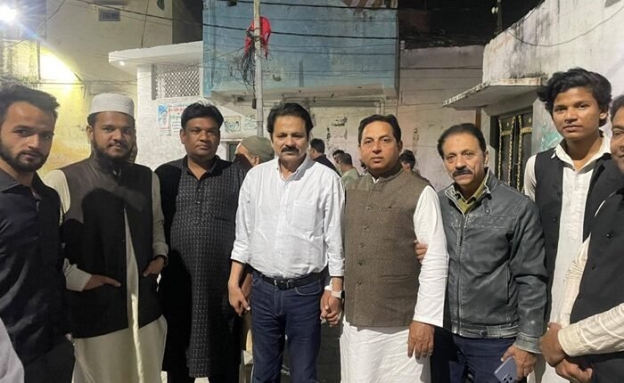 Rampur: Congress meeting held at Shahab member's house