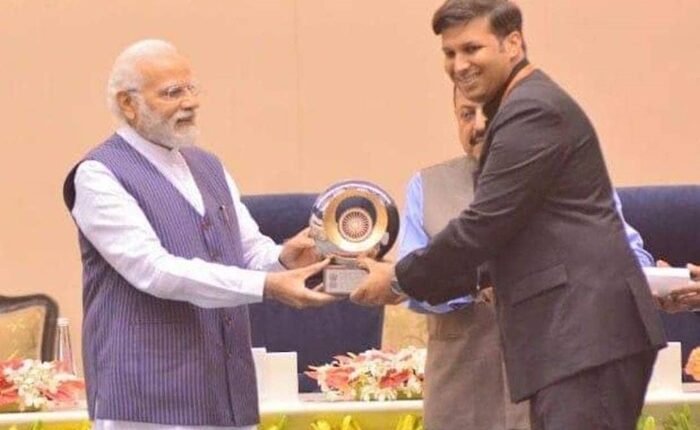 Chief Minister will honor Rampur District Magistrate Ravindra Kumar on December 3