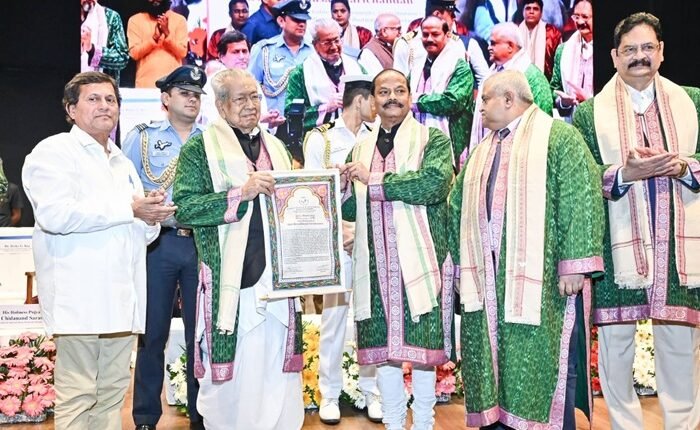 If India is to become a developed country then development of tribals is necessary: Governor Raghuvar Das