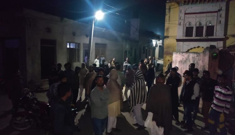 One dead, many injured in bloody conflict between two parties in Kaithoda village of Meerapur.