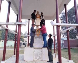 Pt. Madan Mohan Malviya, who was the National President of Congress twice, made important contribution in the freedom movement along with Gandhiji: Omkar Singh