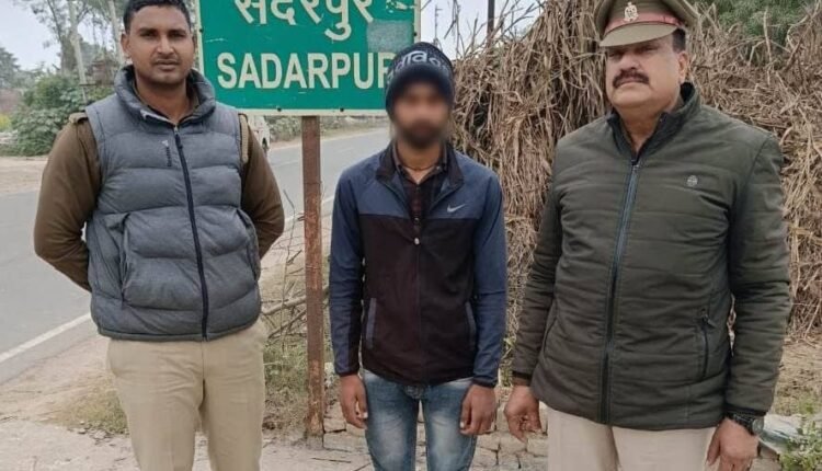 Sayana Police banished one notorious criminal from the district for 6 months.