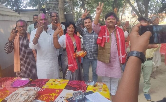 Sweets distributed on BJP's landslide victory in three states