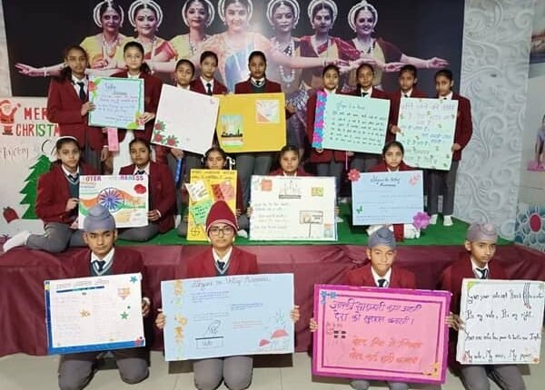 Rampur: Rally organized under the leadership of Inter College Nawabganj Bilaspur Principal Surendra Singh. ​