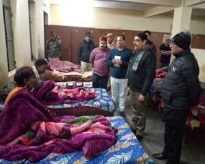 During late night visit, DM inspected shelter home, night shelter and distributed blankets to the needy