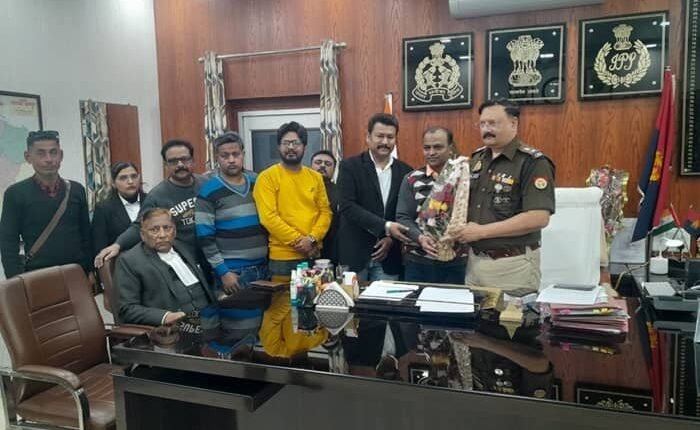 SP Rajesh Dwivedi honored by UP Working Journalist Union