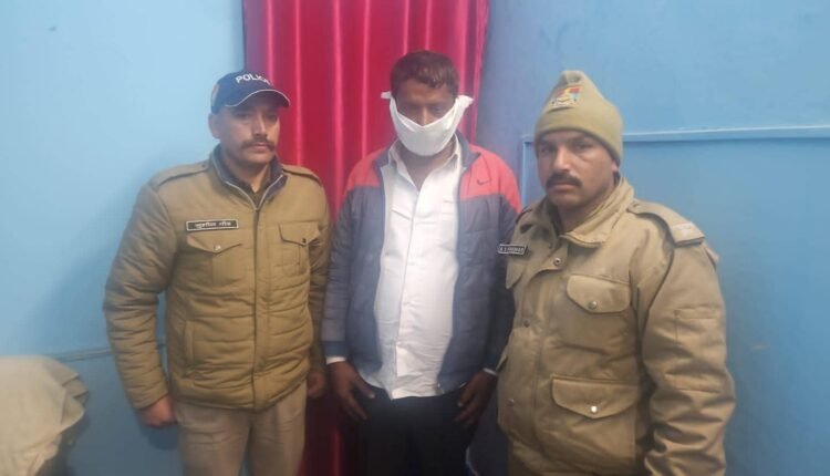 Police arrested the murderer with a reward of Rs 25,000, the murder took place over a land dispute.