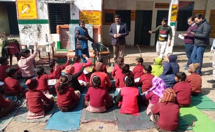 Parents must send their children to school to improve their future: DM