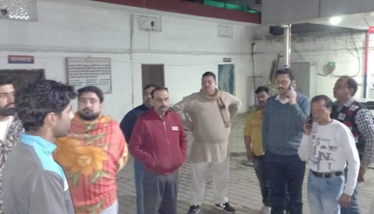 Youth celebrating birthday in restaurant in Meerapur were chased and beaten by restaurant staff.