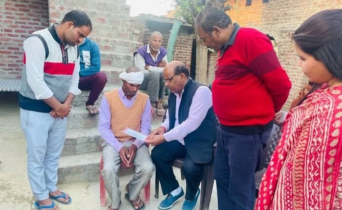 District President Hansraj Pappu reached Silai Baragaon