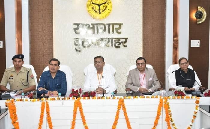 Observers held a meeting with officials of political parties regarding the preparations for Lok Sabha General Election-2024.