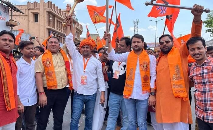 Grand procession taken out by Shri Sanatan Yuva Shakti Sangathan on the occasion of Hanuman Jayanti