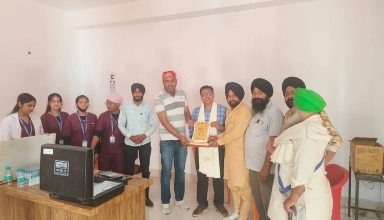 Veer Khalsa Seva Samiti organized a free medical camp for eye checkup at Gurudwara Shri Guru Singh Sabha.