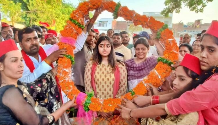 Did Mainpuri seat for mother and now Akhilesh Yadav's daughter reached Kannauj to seek votes for father