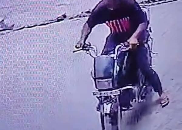 The thief escaped with the bike parked outside the house, the incident was captured on CCTV