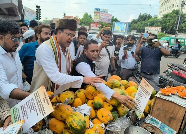 If BJP respected the constitution, it would have removed Yogi ji from the post of Chief Minister- Shahnawaz Alam