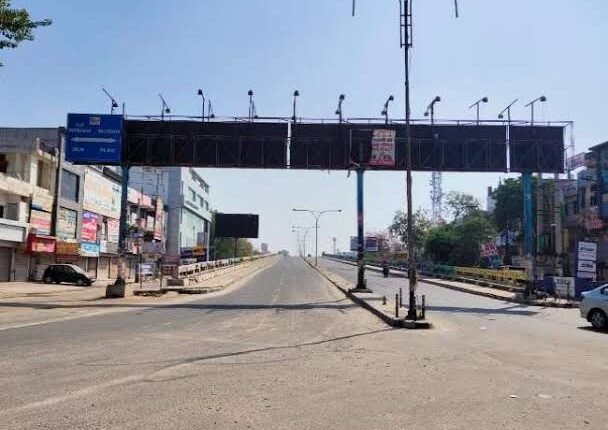 Illegal encroachments in Faridabad stopped the work of Neelam Aaroby, people are facing problems