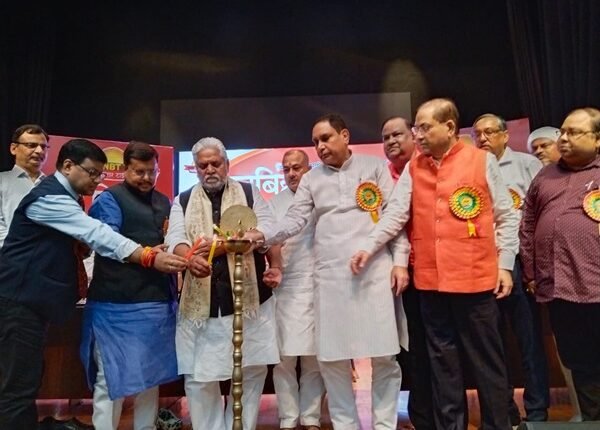 Media plays an important role in development, public awareness and environmental protection: Environment Minister