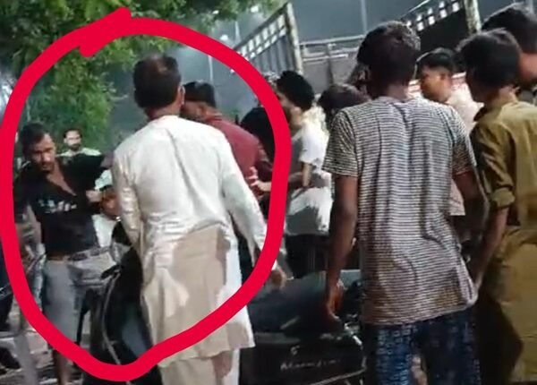 Youngsters are getting spoiled by sitting in hotels at night, tea hotel owners are busy making money