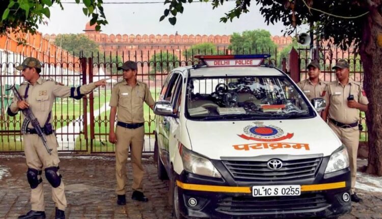 Tight security arrangements across the country including Delhi and Jammu and Kashmir, Army on alert on LoC