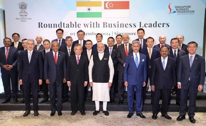 PM Modi's interaction with leading businessmen of Singapore