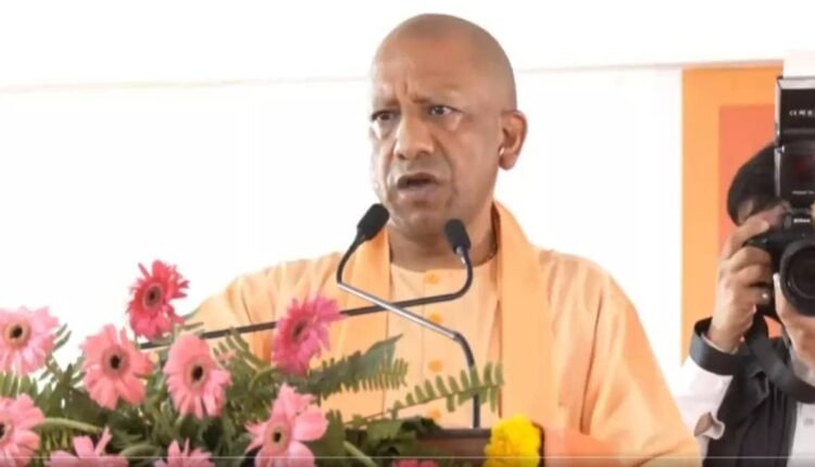 CM Yogi inaugurated a smart class in Gorakhpur and said that every child should get the best education