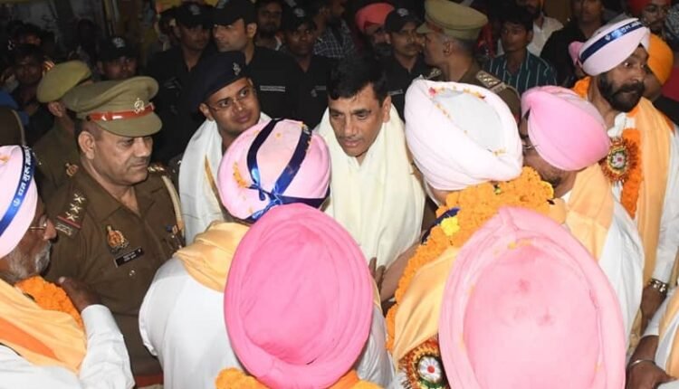 Rampur: Police inspects security arrangements on the 555th birthday of Shri Guru Nanak Dev Ji Maharaj