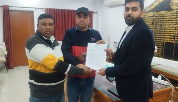 Azad Adhikar Sena gave a memorandum