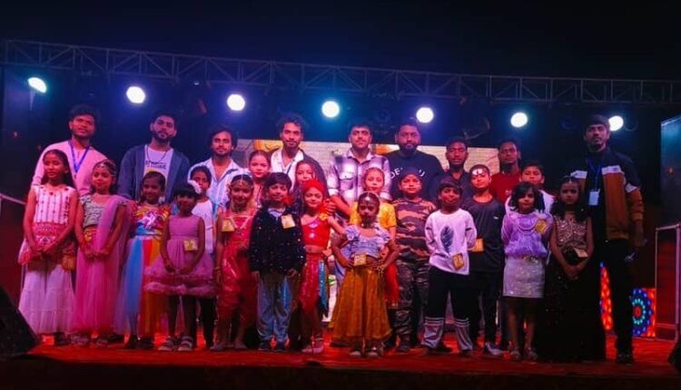 Little children spread their charm, youth festival echoed with applause