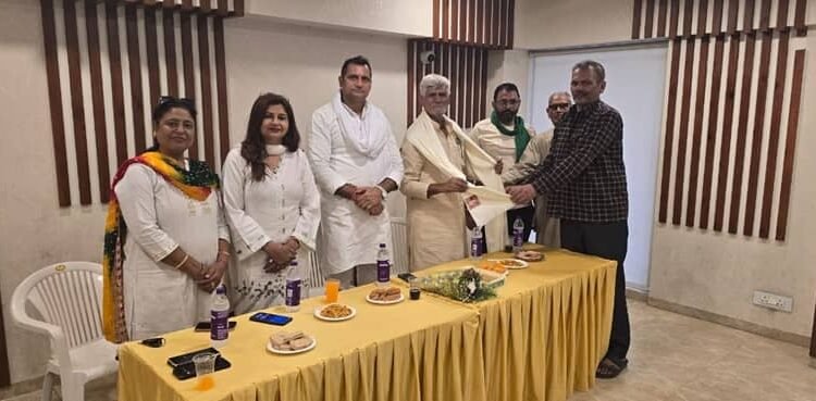 Ghaziabad: BKU Tikait launched membership campaign, handed over the command of Muradnagar block president to Meenakshi Chaudhary