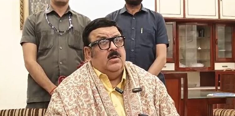 "Narendra Modi ji - Rahul Gandhi ... where is Raja Bhoj, where is Gangu Teli": Shwet Malik