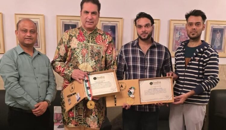 Runner Zainul, who has set many records, met former minister Naved Mian