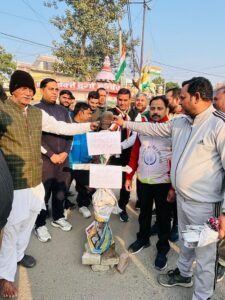 Cleanliness drive at Bharat Mata statue site under the aegis of Matribhoomi Seva Sangh, effigy burning in protest against atrocities on Hindus in Bangladesh
