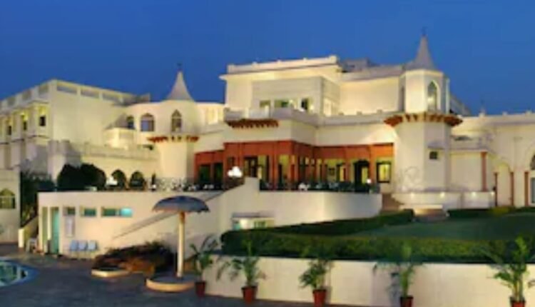 Saif attack story,good story for Mumbai potbelly thriller.-Eyeing 15000 crore property.