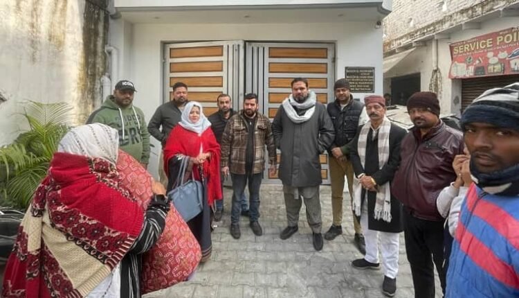Rampur News: Jan Seva Samiti distributed warm clothes to the needy
