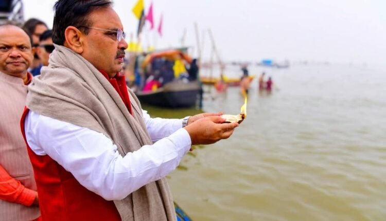 Prayagraj: Rajasthan Chief Minister Bhajanlal Sharma took a holy dip in Maha Kumbh-2025