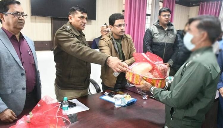 Today on 20.01.2025, District Magistrate, Rampur and Superintendent of Police, Rampur organized Sampoorna Samadhan Diwas in Tehsil Bilaspur