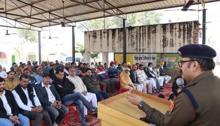 Police took feedback in the meeting of Sarpanchs of 28 villages declared drug free in Ellenabad police station area