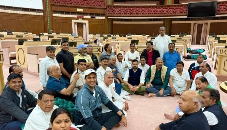 Ruckus in Rajasthan assembly till late night, Congress MLAs spent the night in the House