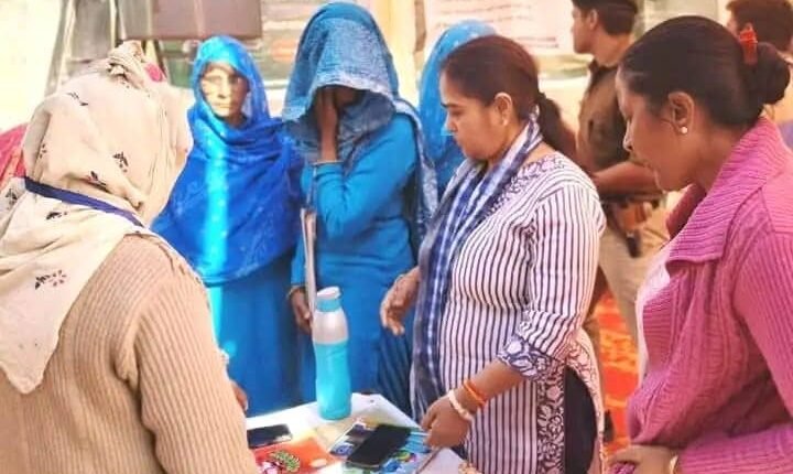 Provide benefits of schemes to every eligible person by ensuring timely and quality work – Divisional Commissioner