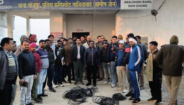 In village Kalchina of Modinagar tehsil area, the electricity department took action against thieves