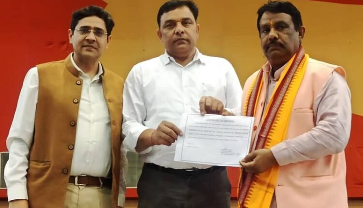 Shanti Swaroop became the chief after winning by 12379 votes