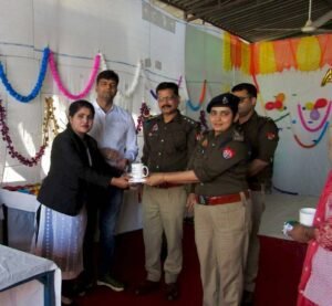 Ragrang program organized on International Women's Day in Dasna Jail