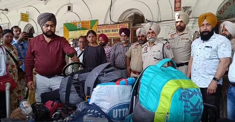Intensive checking campaign by Punjab Police and Railway Police at Amritsar Railway Station
