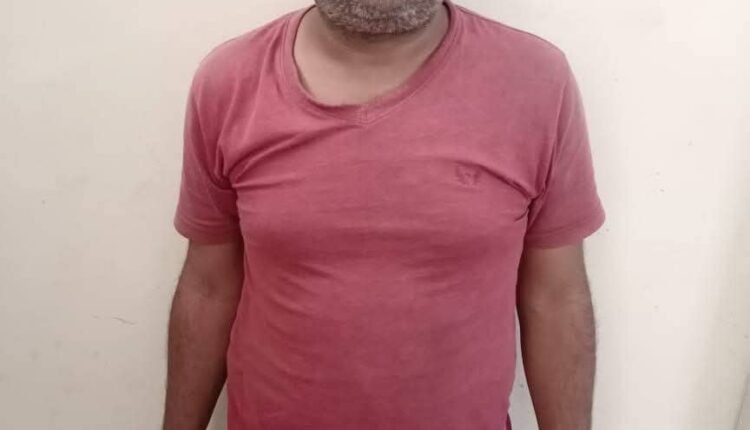 Srikant, who cheated a businessman by posing as a false supplier, has been arrested