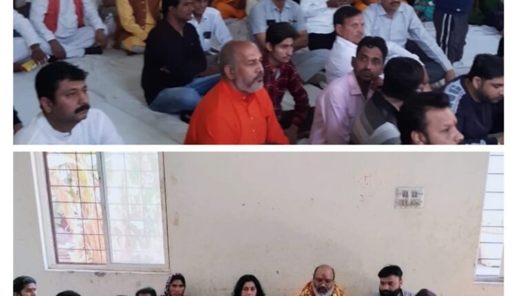 Modinagar: Mahamandleshwar Yati Narsinghanand Giri Ji Maharaj performed puja at Sikri Mahamaya temple, prayed for the destruction of Islamic Jihad