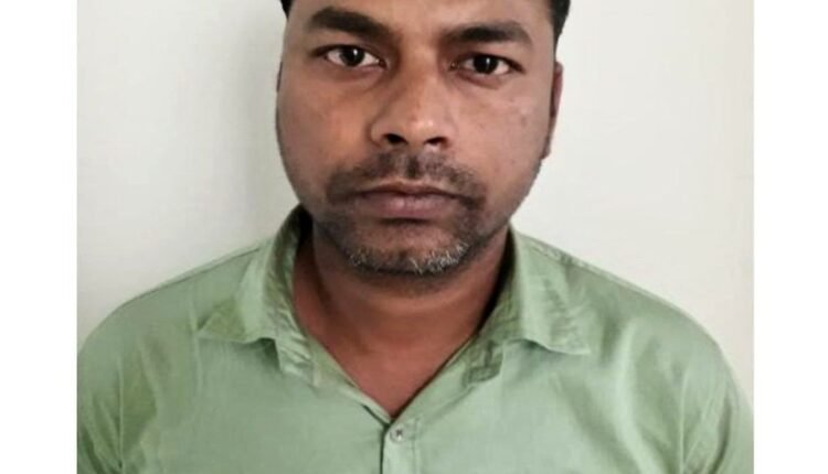 ATS arrested Junior Works Manager from Kanpur Ordnance Factory, he was sending confidential information to Pakistani ISI