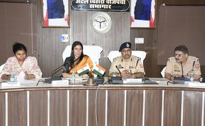 Celebrate Holi festival peacefully: Divisional Commissioner