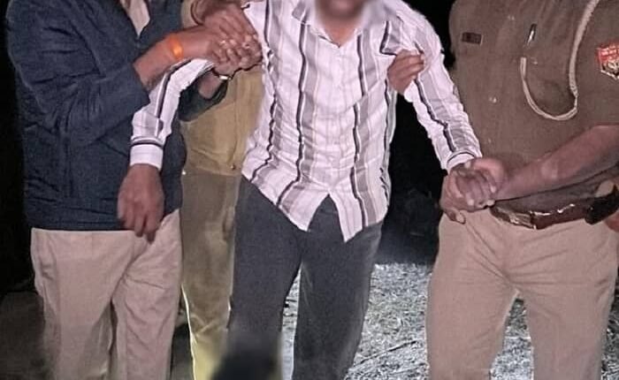 Thana Swar: Two cow smugglers arrested in police encounter, one miscreant shot in the leg