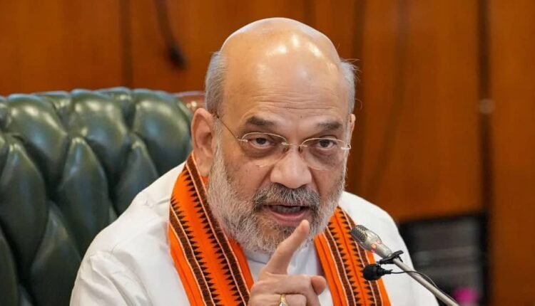 Amit Shah dials all CMs, asks them to ensure no Pakistani stays in India beyond deadline
